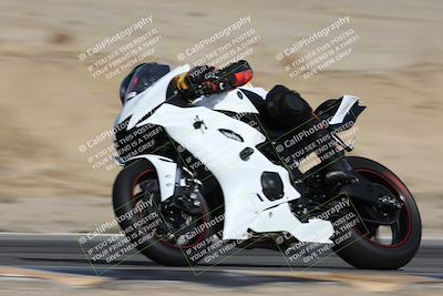 media/Nov-16-2025-Race Pace (Sun) [[8c5fa54630]]/Non Verified Riders (1st 20 Minutes)/2-Turn 10 (1010am)/